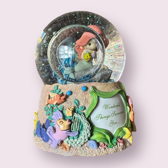 Precious Moments Disney Showcase Collection 2013 Little Mermaid Snow Globe - Picture 1 of 10